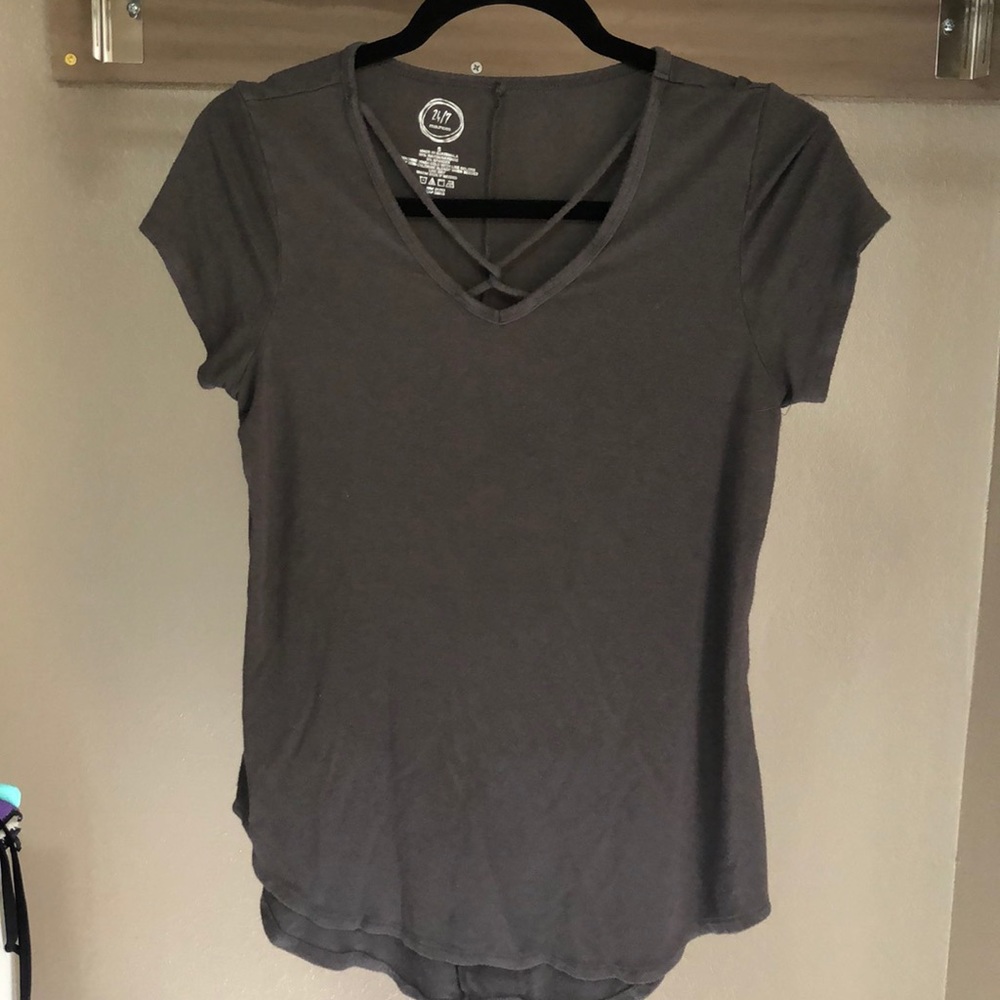 Maurices Small, Flowy T-Shirt